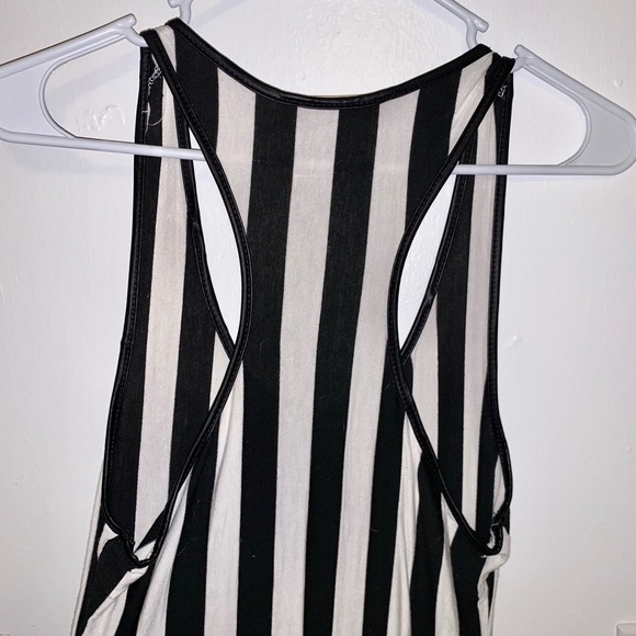 Black and White Maxi Dress - Picture 2 of 3